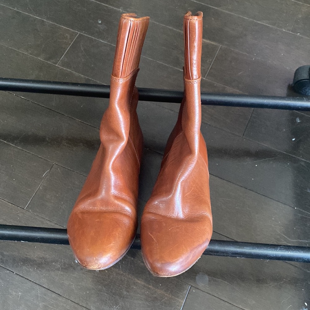 Frye Sam Bootie - Picture 3 of 10